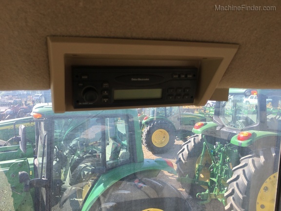 2005 John Deere 7820 Image 11
