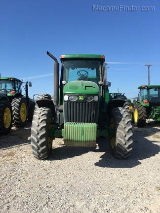 2005 John Deere 7820 Image 2