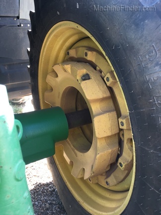 2005 John Deere 7820 Image 8