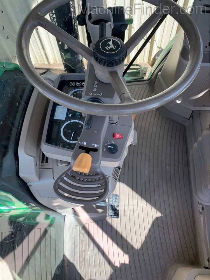 2013 John Deere 6125M Image 5