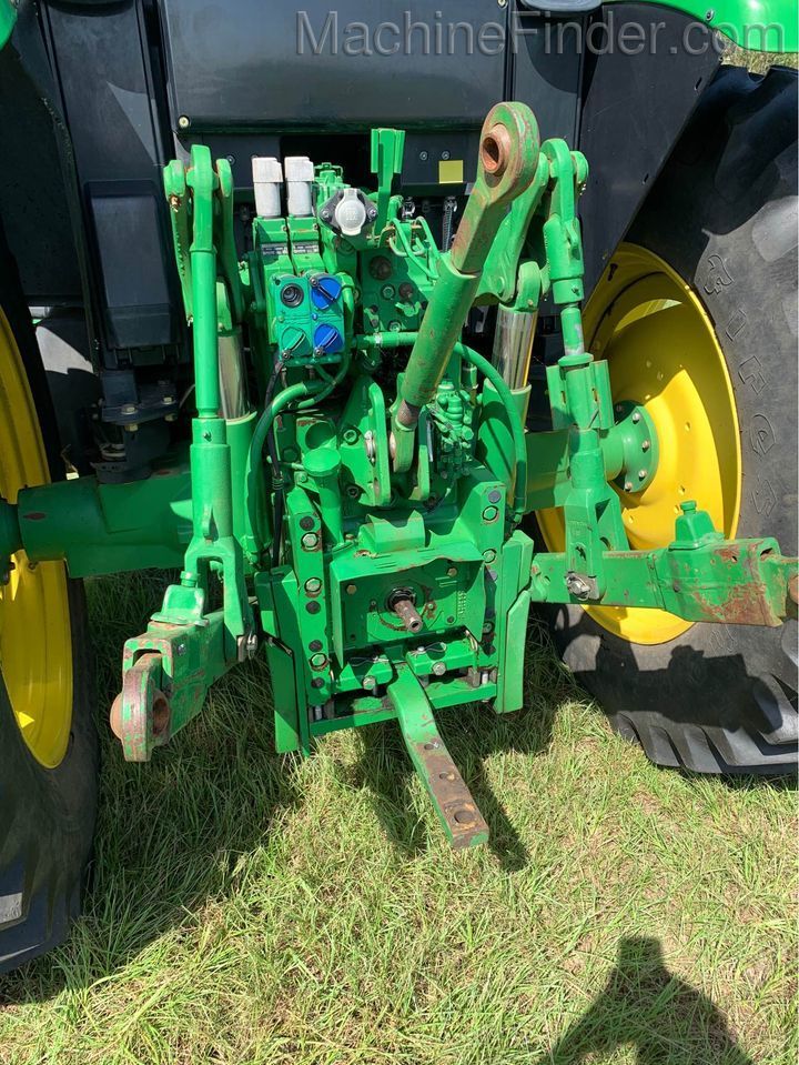 2013 John Deere 6125M Image 12