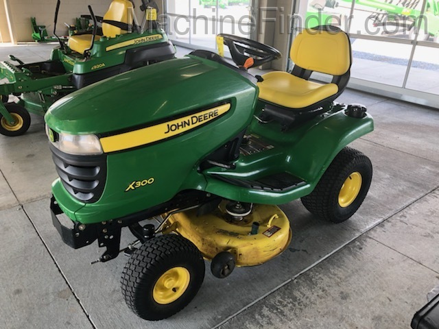 2010 John Deere X300 Image 1