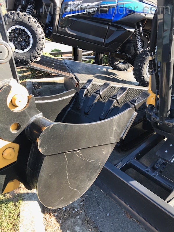 2019 John Deere BYT10966  18