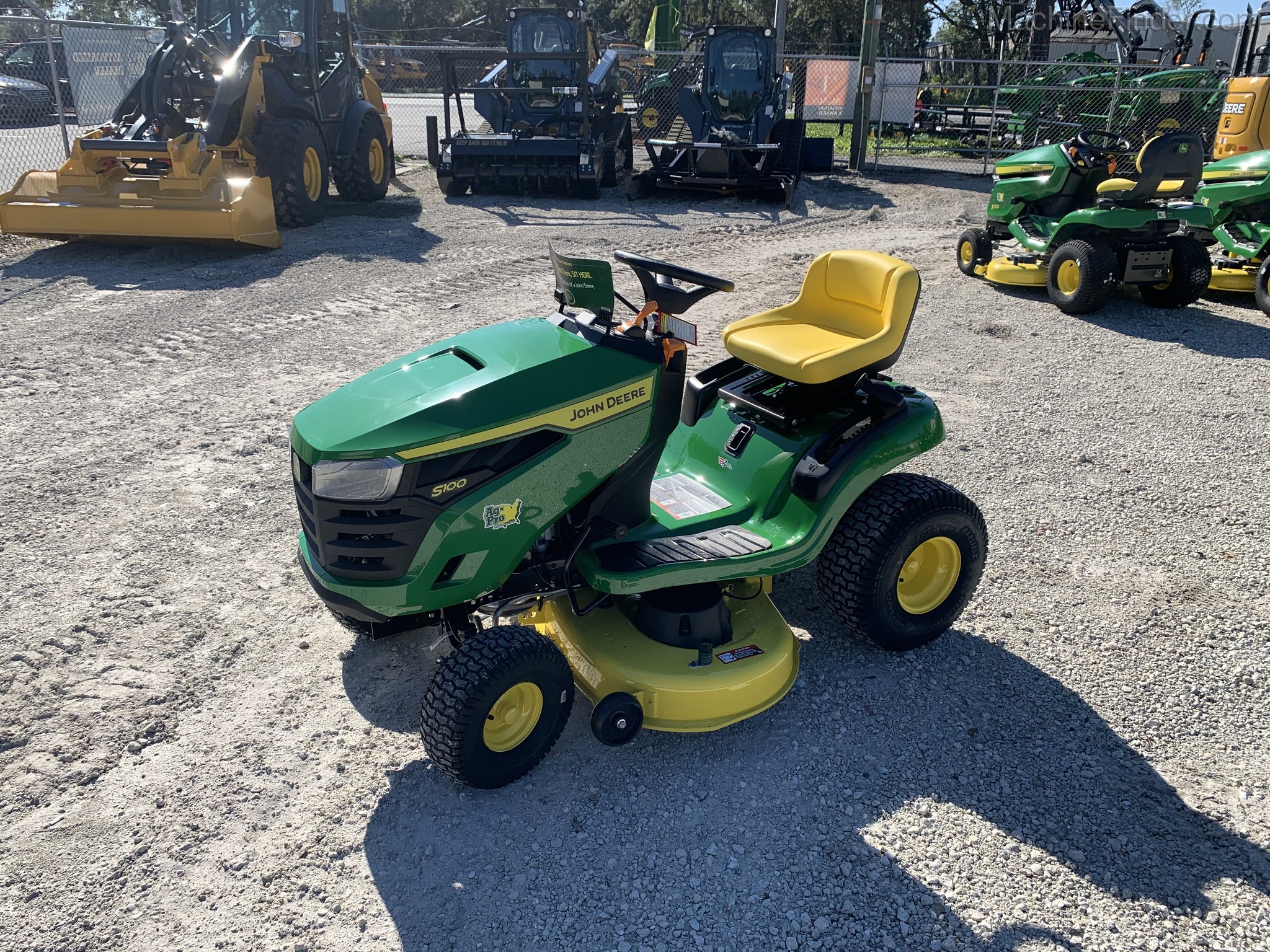 2020 John Deere S100 Image 2