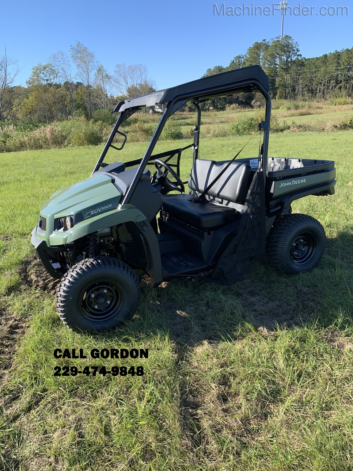 2021 John Deere XUV590E Image 2