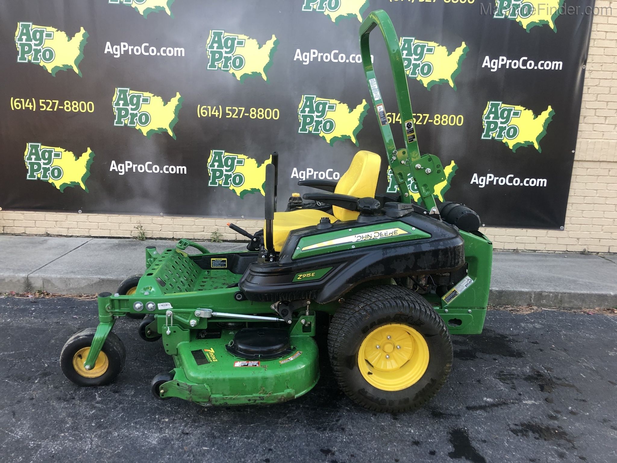 2019 John Deere Z915E Image 1