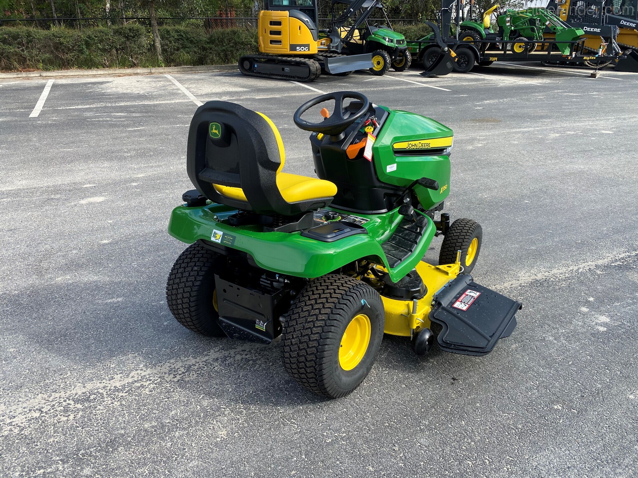 2021 John Deere X350 Image 4