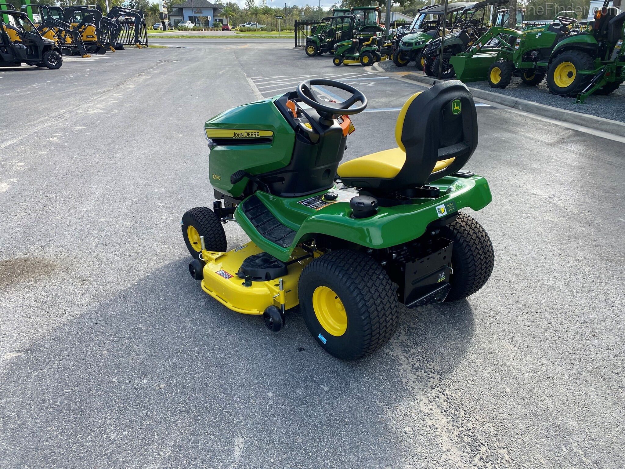 2021 John Deere X350 Image 5