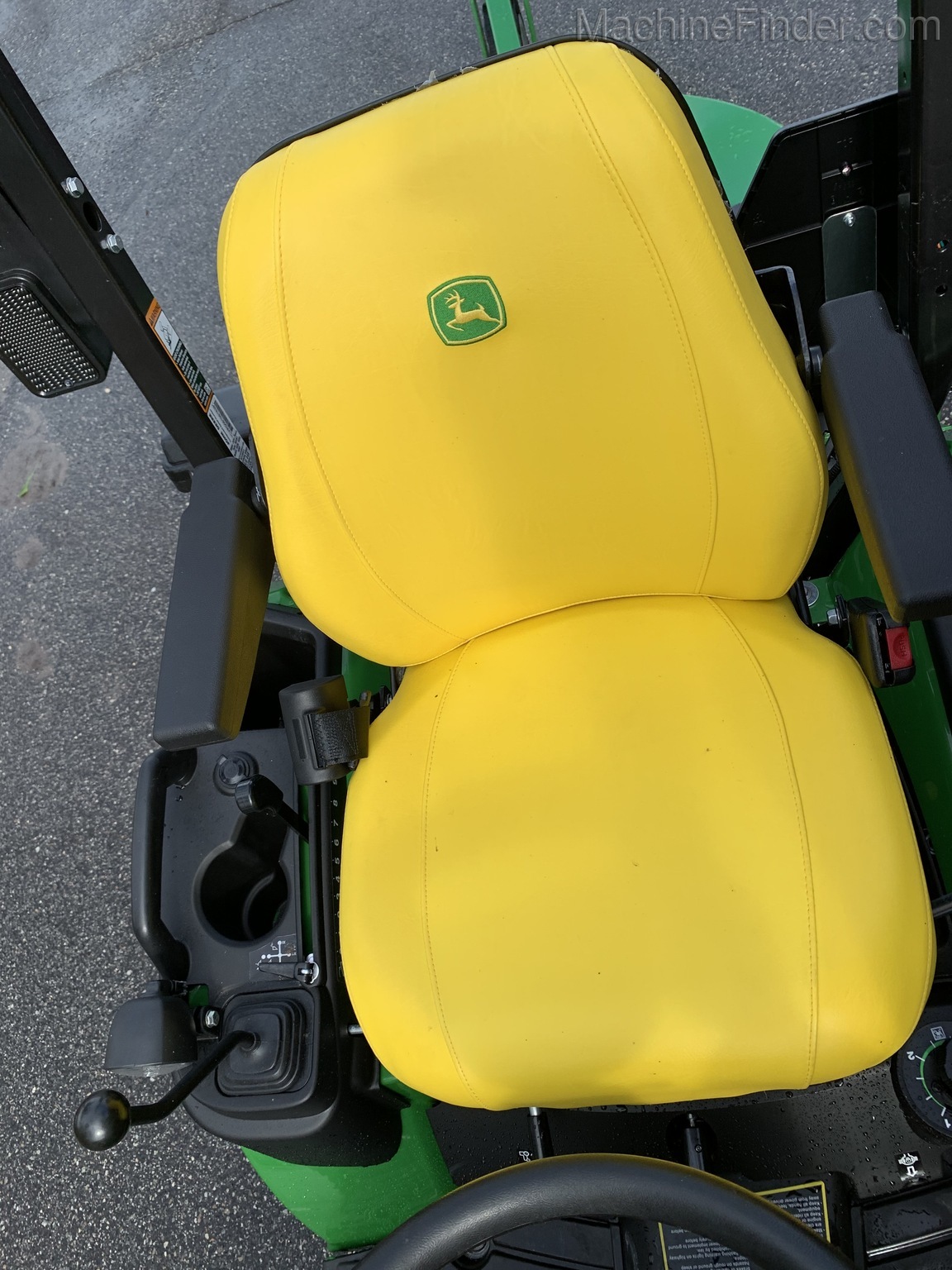 2020 John Deere 1025R Image 12