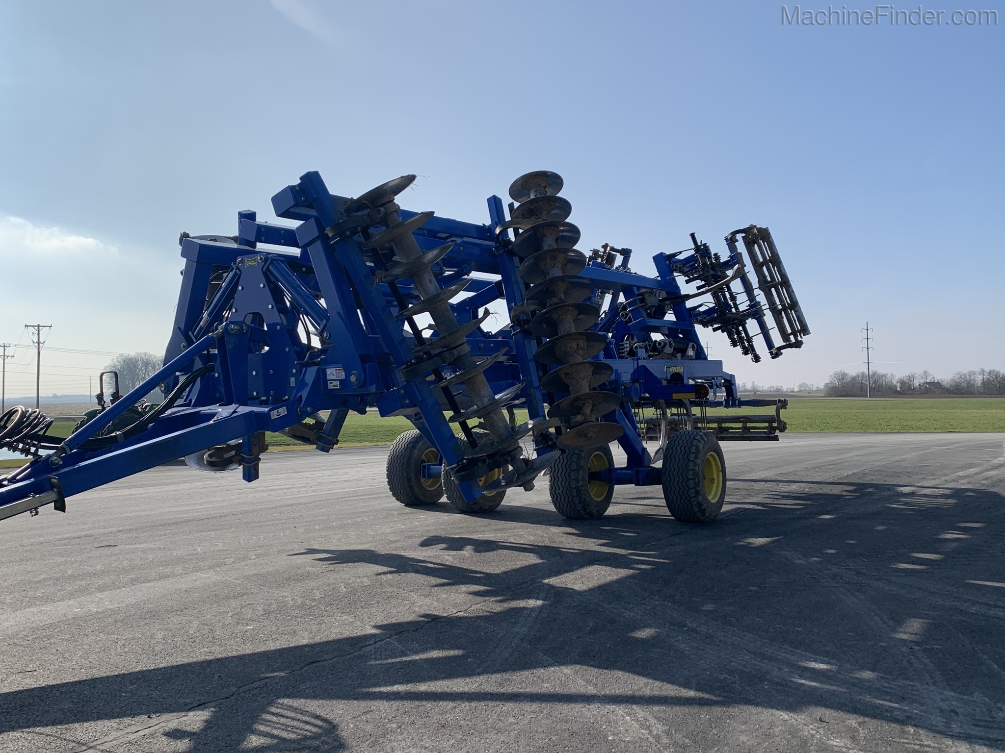 2018 Landoll 2410F Image 3