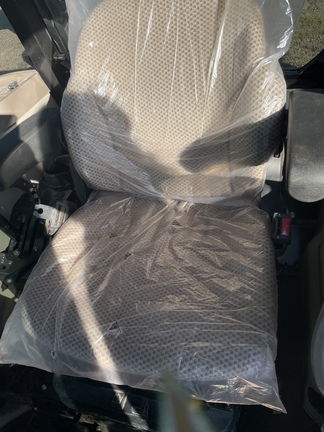 2018 John Deere 5055E Image 5