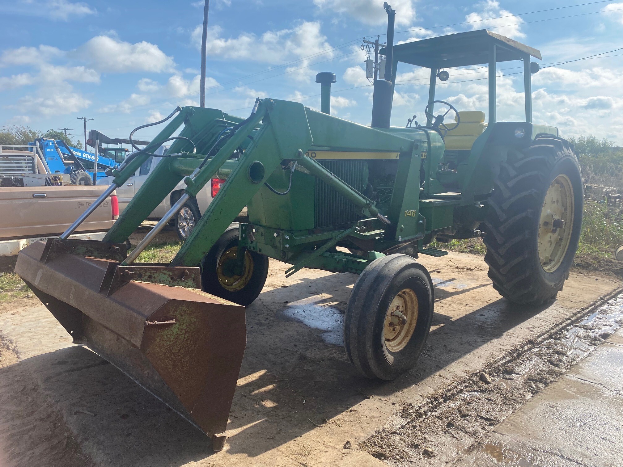 John Deere 4030 Image 1