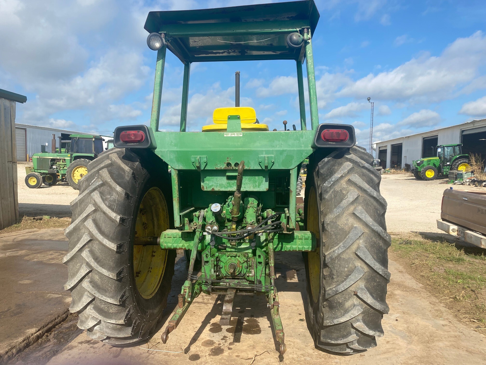 John Deere 4030 Image 3
