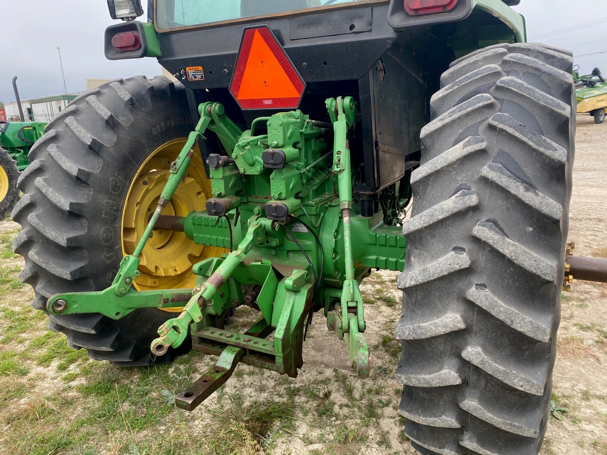 John Deere 4560 Image 4
