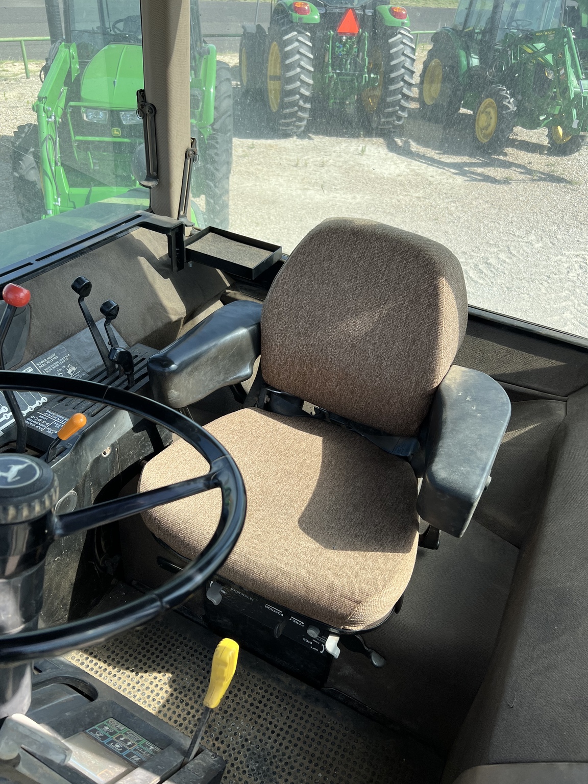 1989 John Deere 4455 Image 3