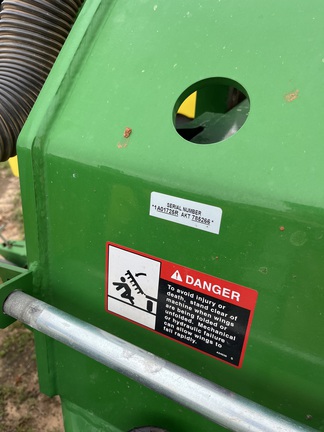 2019 John Deere 1725 Photo 7