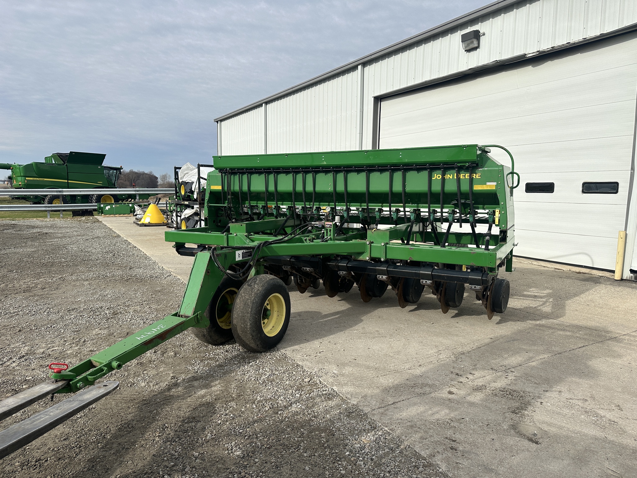 2003 John Deere 1590 Image 3