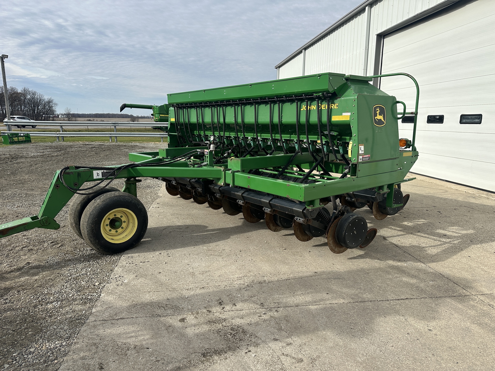 2003 John Deere 1590 Image 2