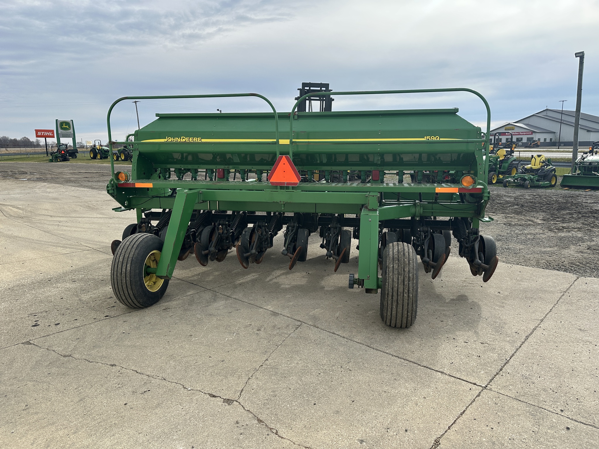 2003 John Deere 1590 Image 6