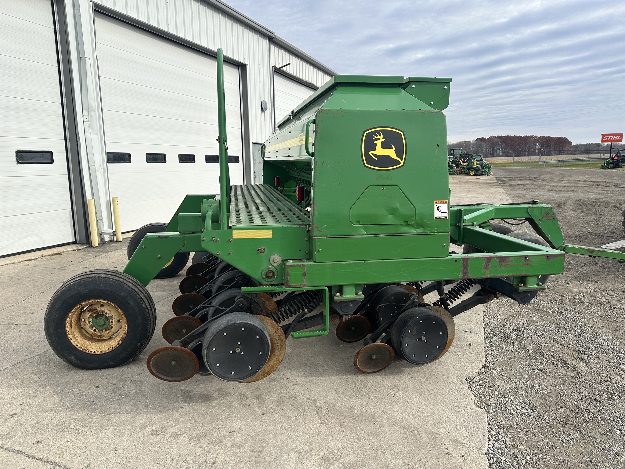 2003 John Deere 1590 Image 5