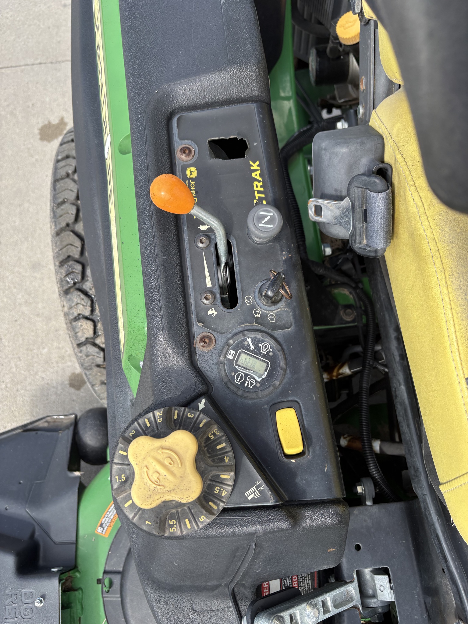 2020 John Deere Z950R Image 10