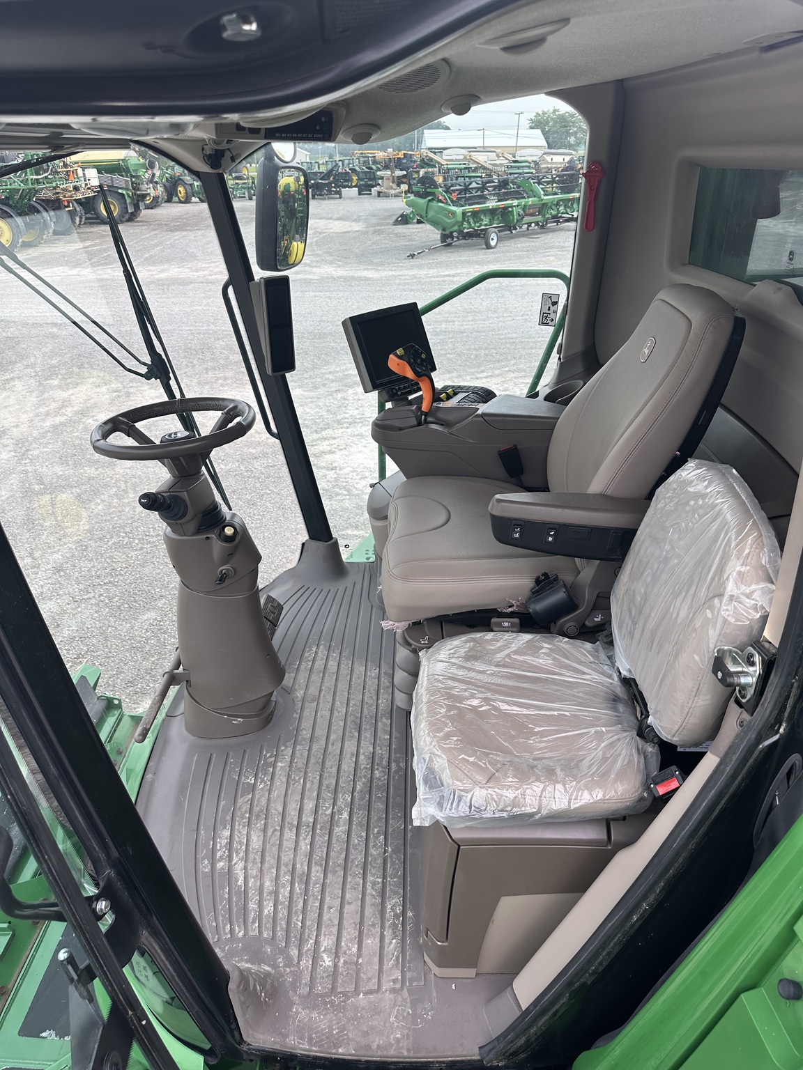 2022 John Deere S780 Image 6