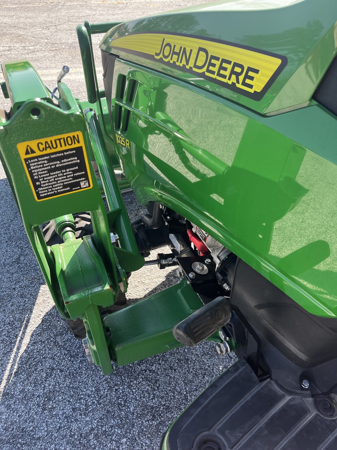 2022 John Deere 1025R Image 7
