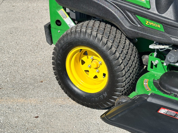 2023 John-Deere Z950R