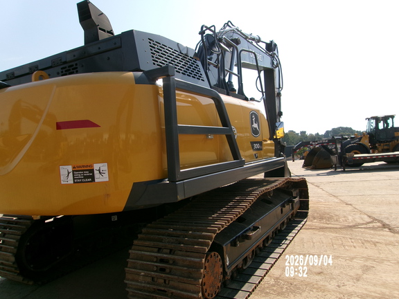 2024 John Deere 300P