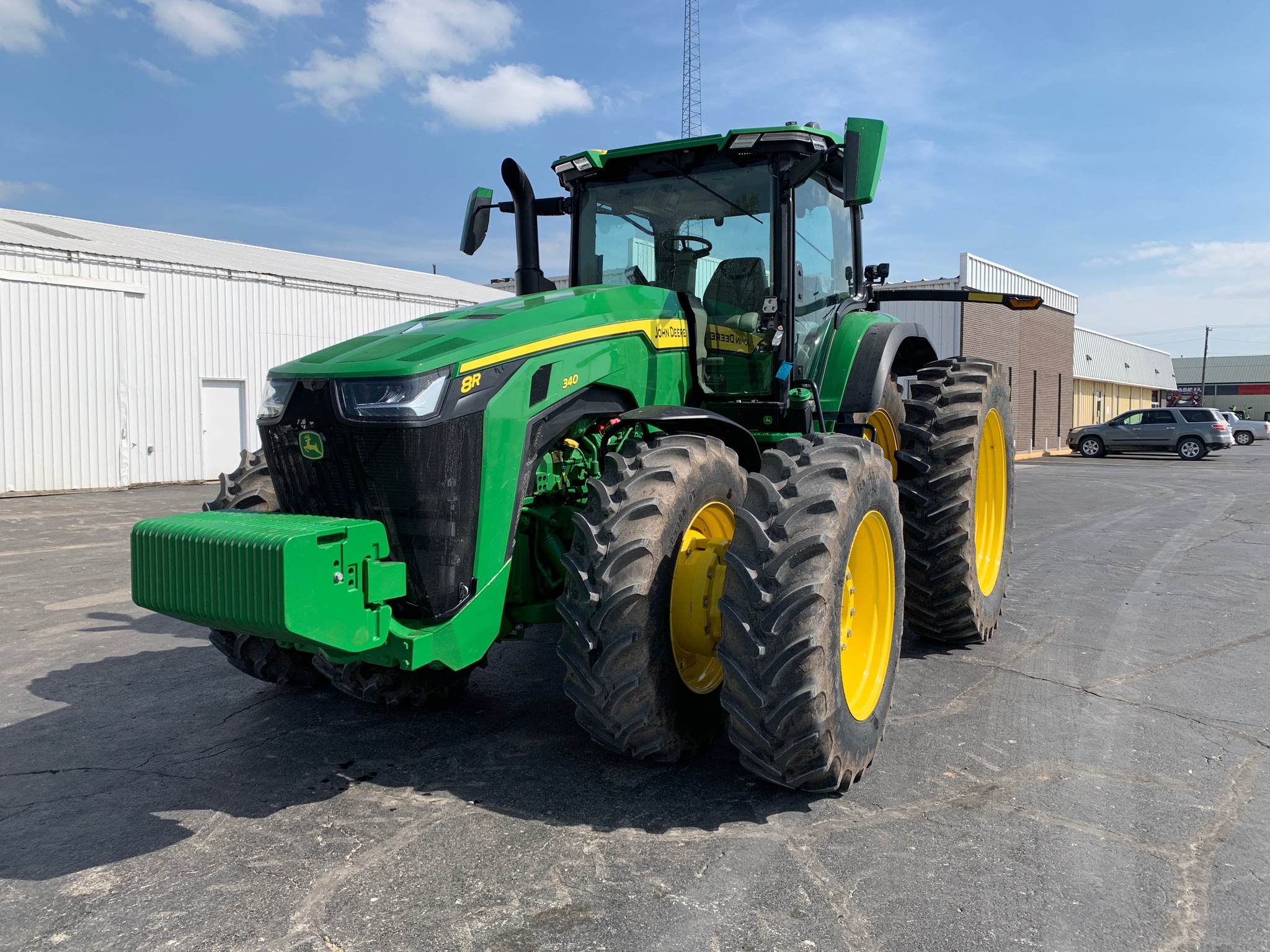  2024 John Deere 8R 340 at Heritage Tractor in Lamar, MO