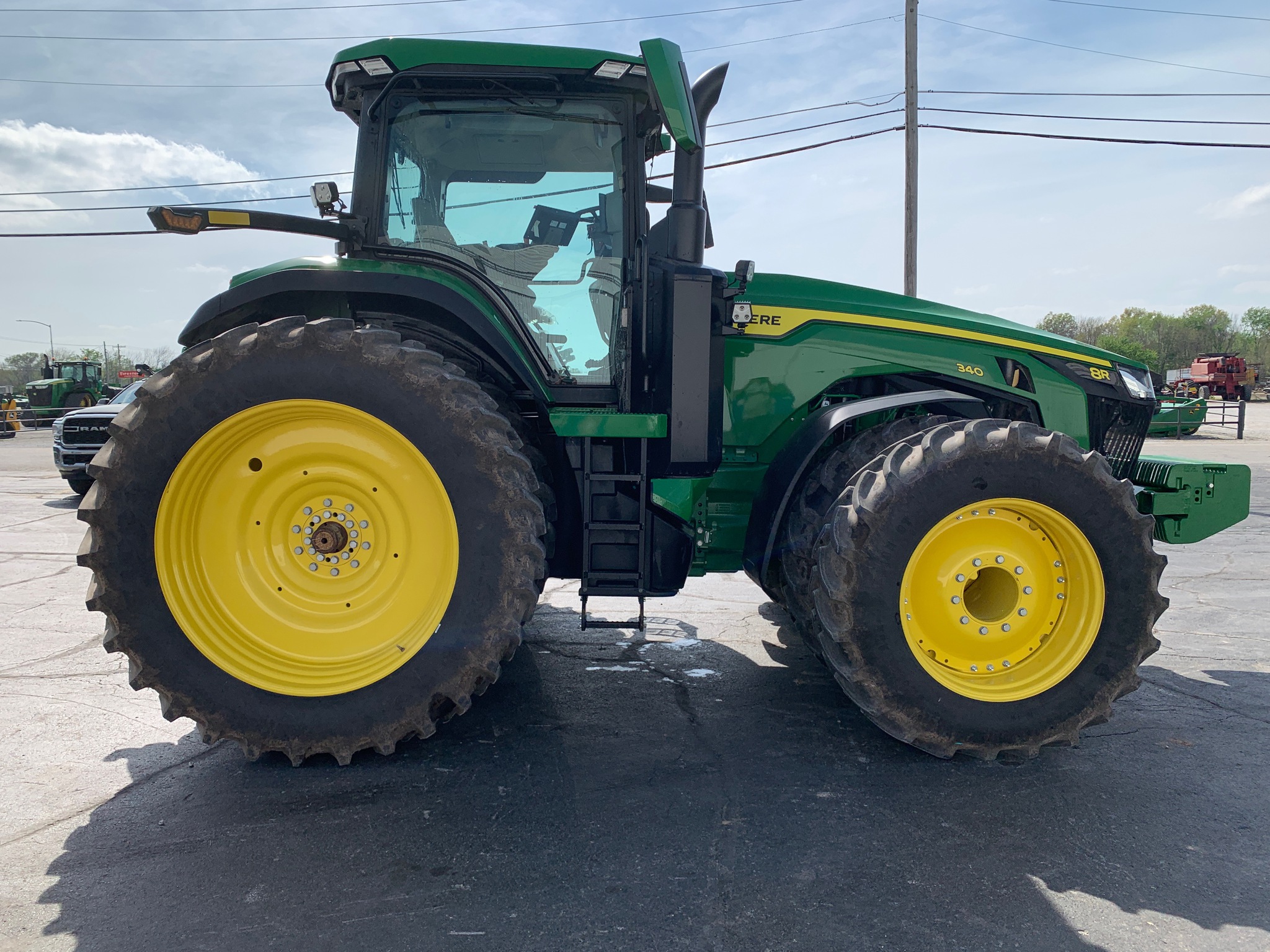  2024 John Deere 8R 340 at Heritage Tractor in Lamar, MO