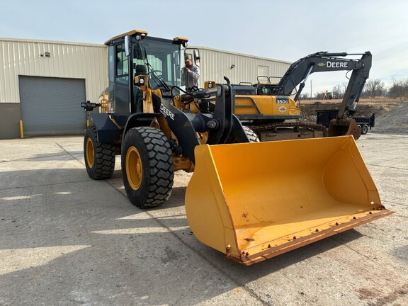 2024 John Deere 444G