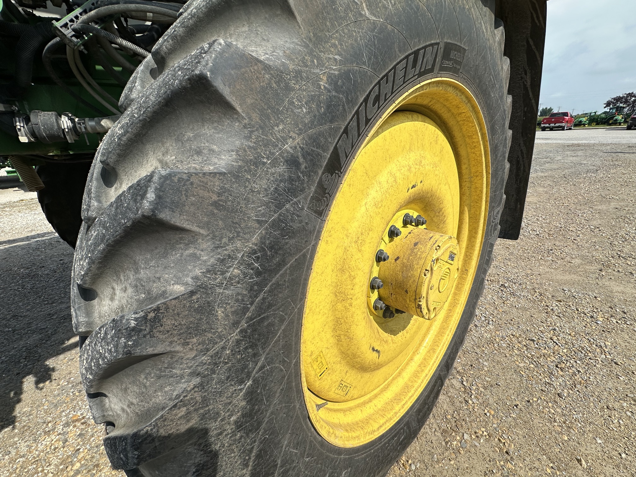 2022 John Deere 616R Image 11