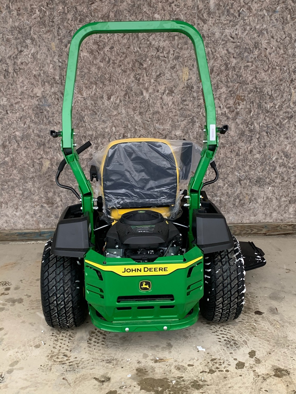 2025 John Deere Z515E Image 4