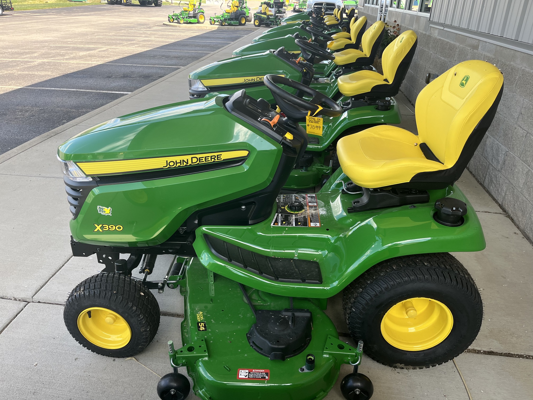 2025 John Deere X390 Image 1