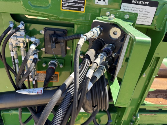 2021 John Deere C12R - Photo17