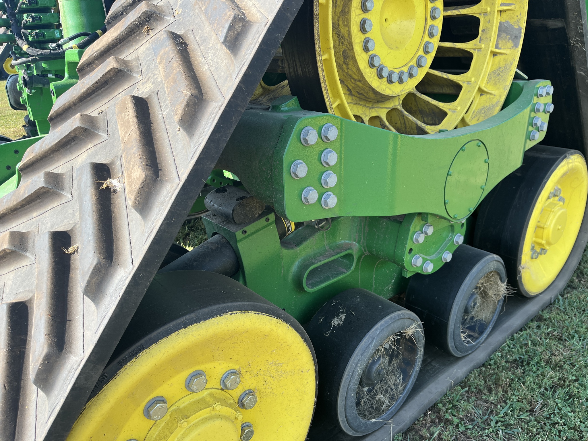  2024 John Deere 9RX 640 at Heritage Tractor in Monmouth, IL
