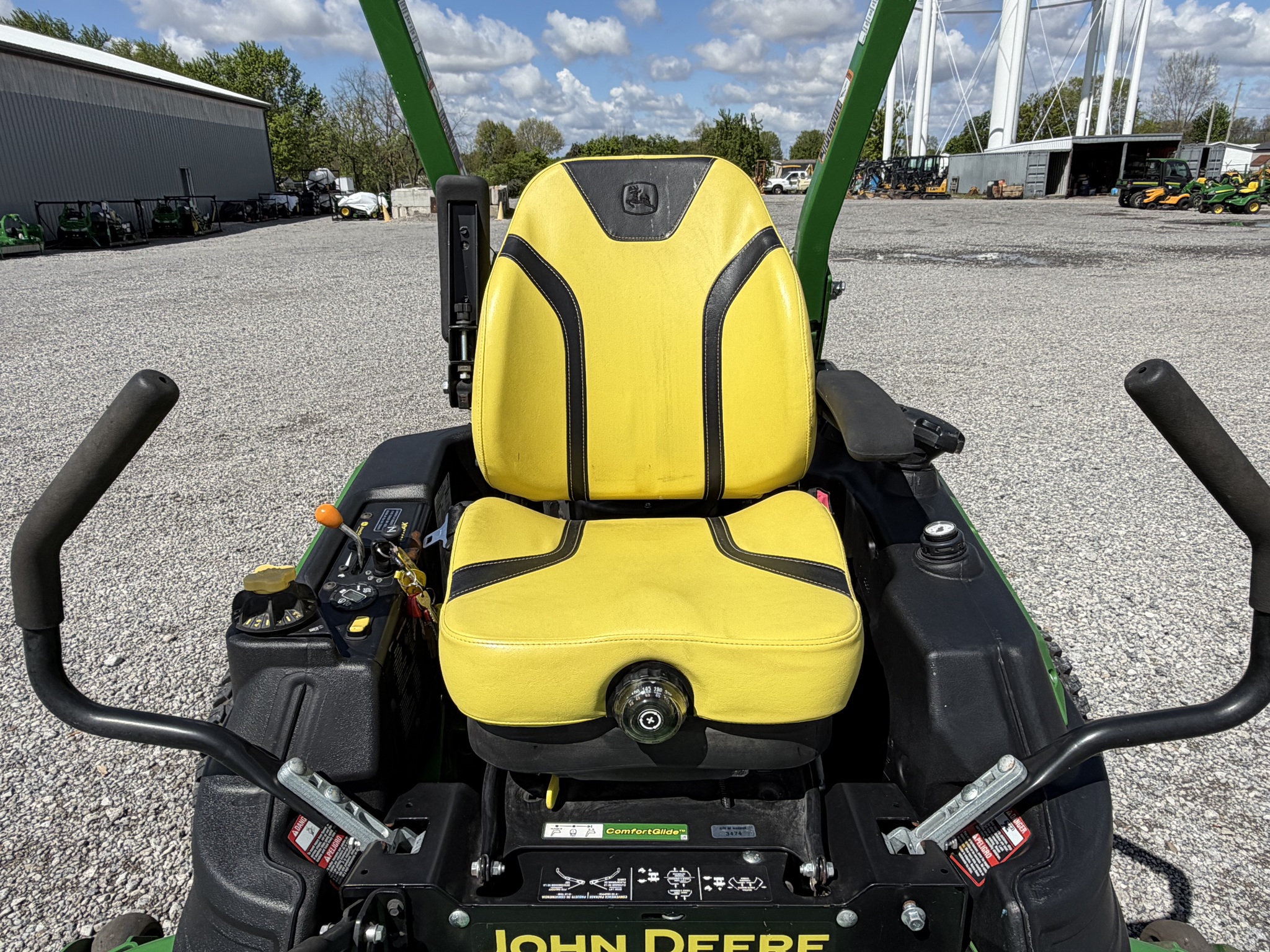 2022 John Deere Z950M Image 10