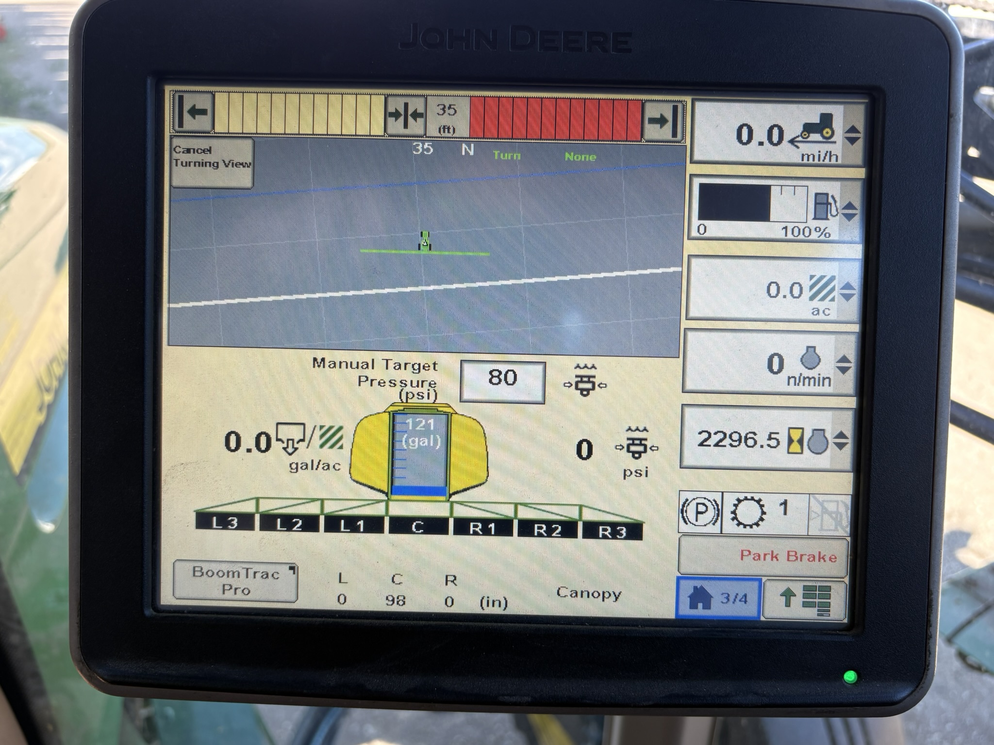 2013 John Deere 4830 Image 9