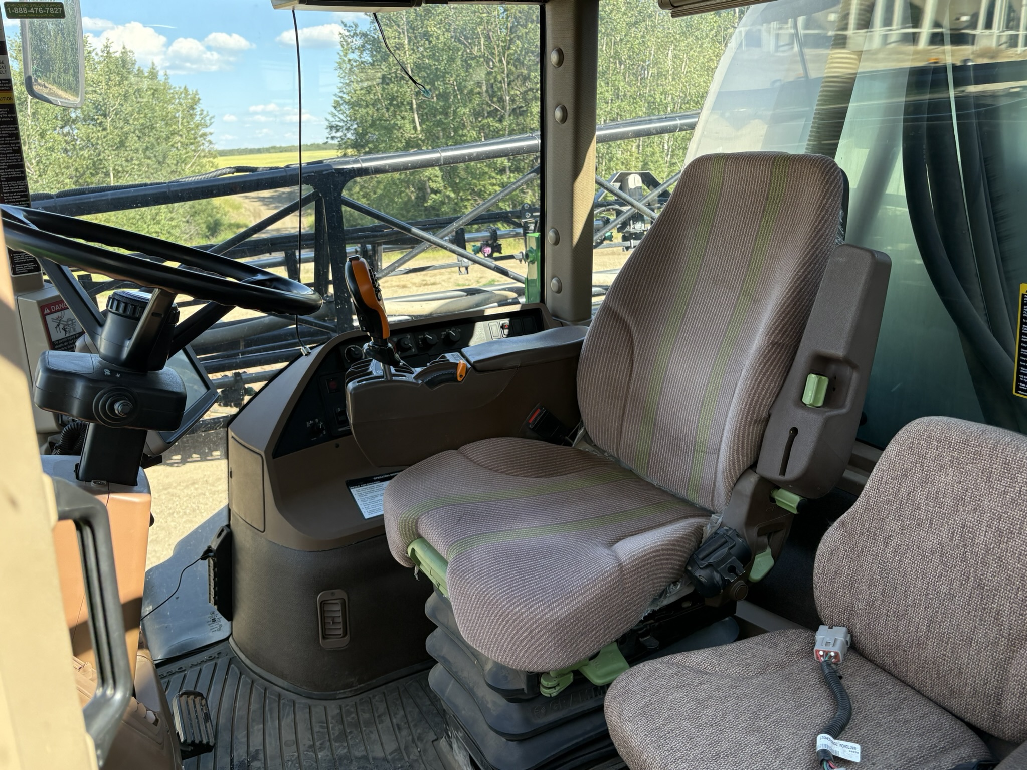 2013 John Deere 4830 Image 7