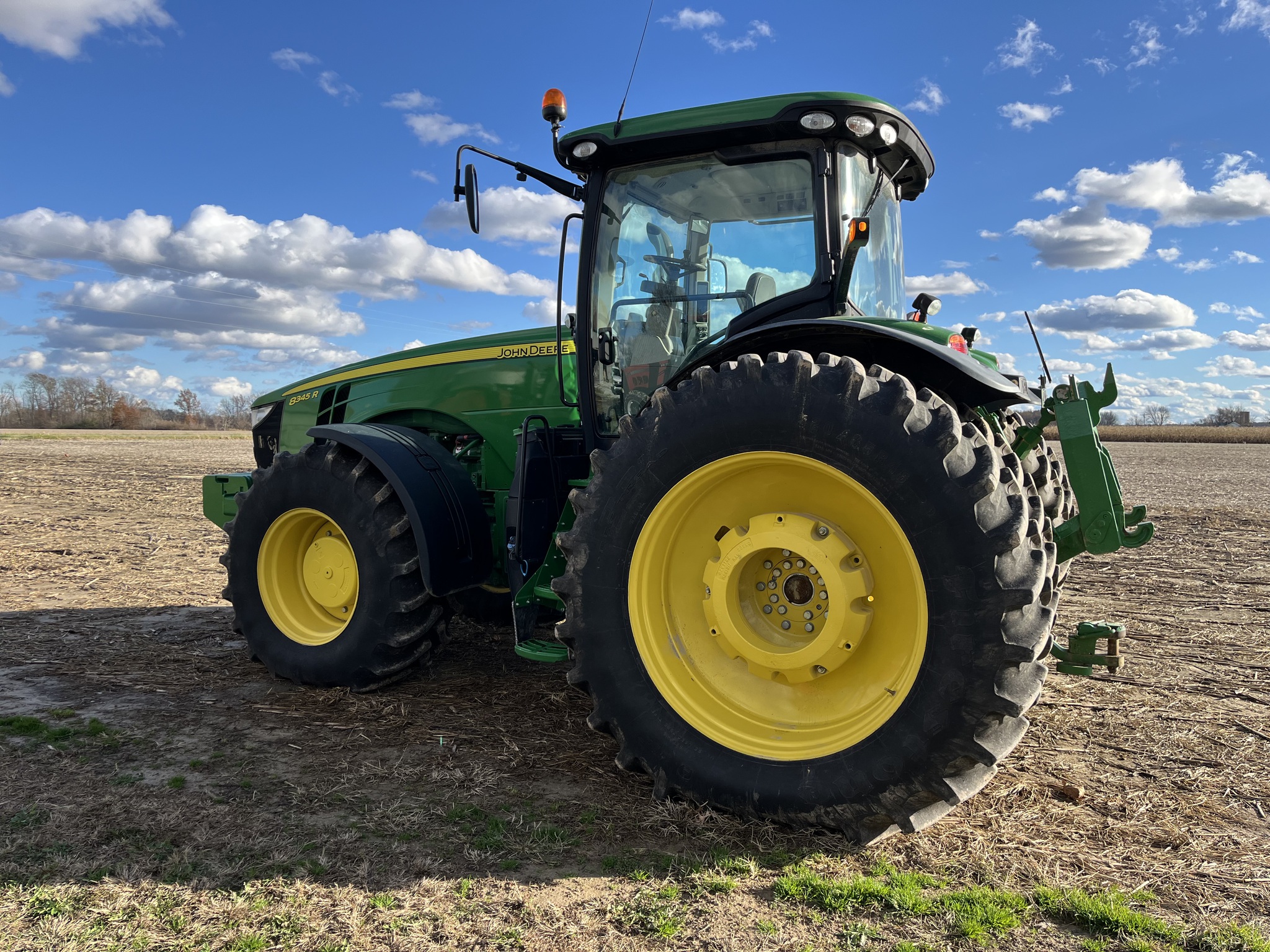 Used 2017 John Deere 8345R Row Crop Tractors at Koenig Equipment in Greensburg, IN - PhotoXL2