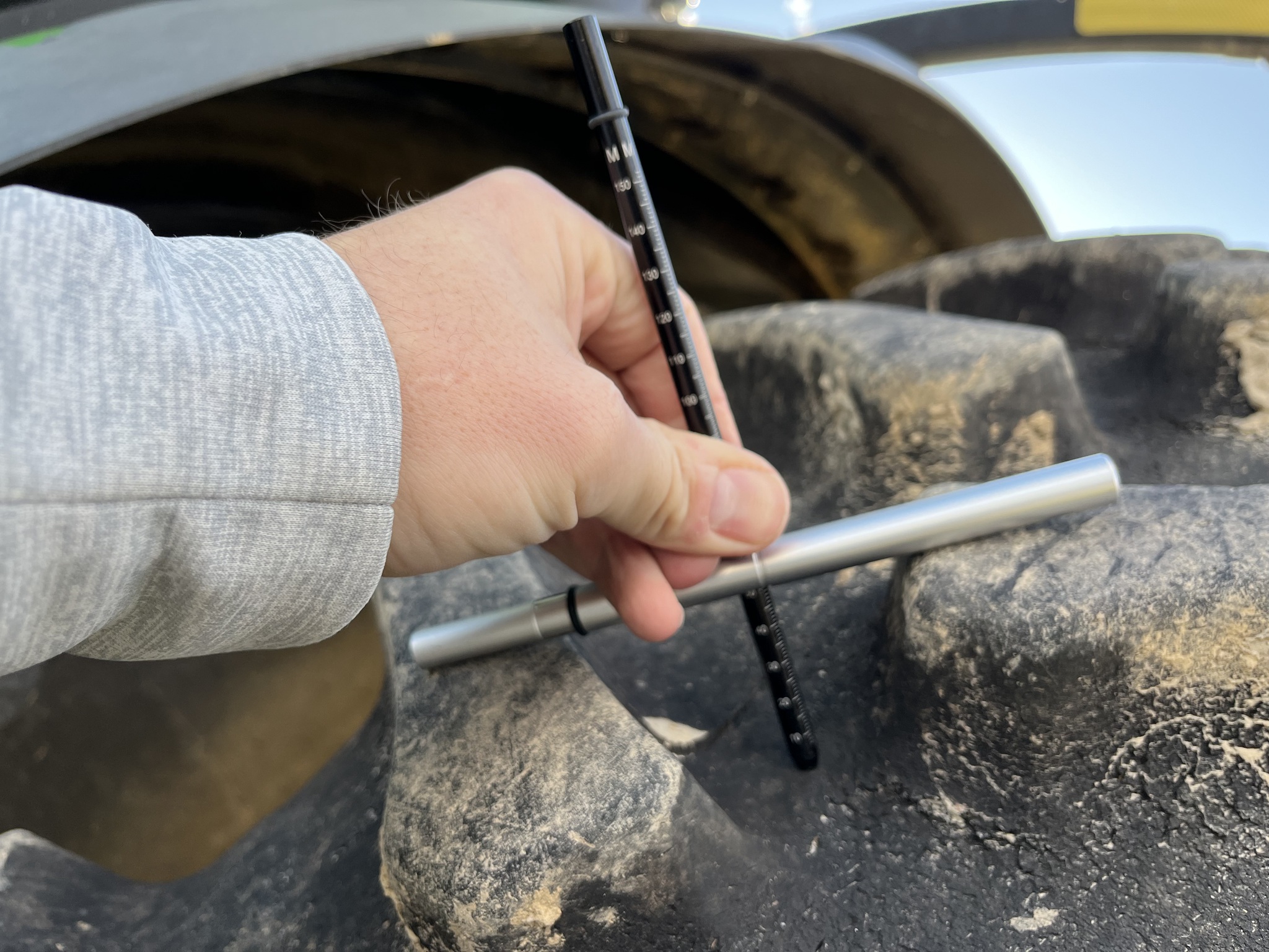 Used 2017 John Deere 8345R Row Crop Tractors at Koenig Equipment in Greensburg, IN - PhotoXL20