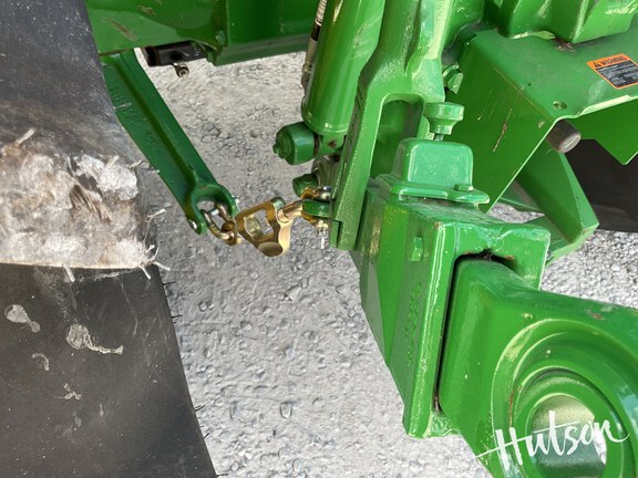 Photo of 2023 John Deere 6105E