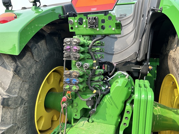 Used 2024 John Deere 9R 590 Articulated 4WD Tractors at Horizon Ag & Turf in Barrhead, AB - Photo9