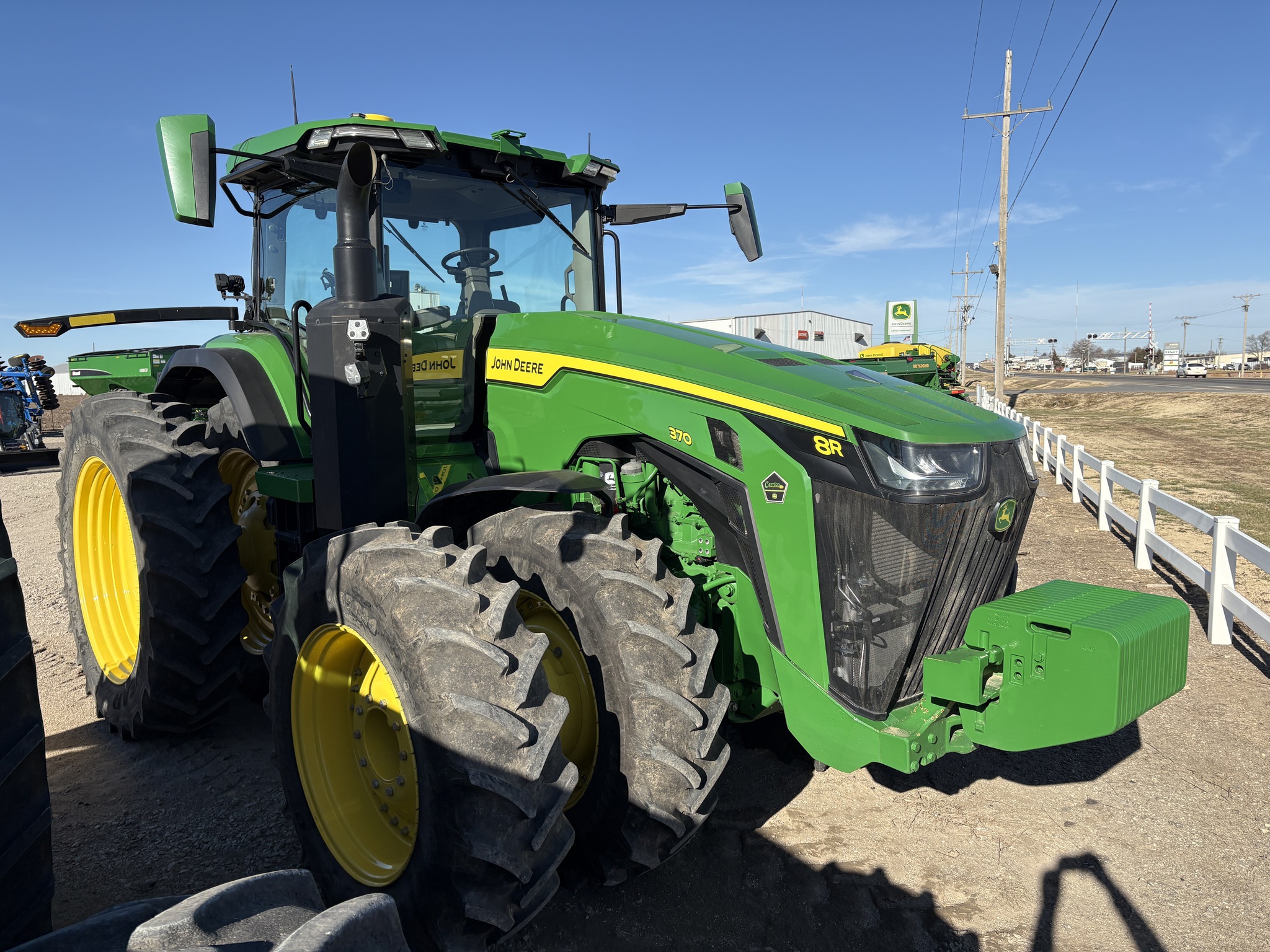 2023 John Deere 8R 370 Image 5