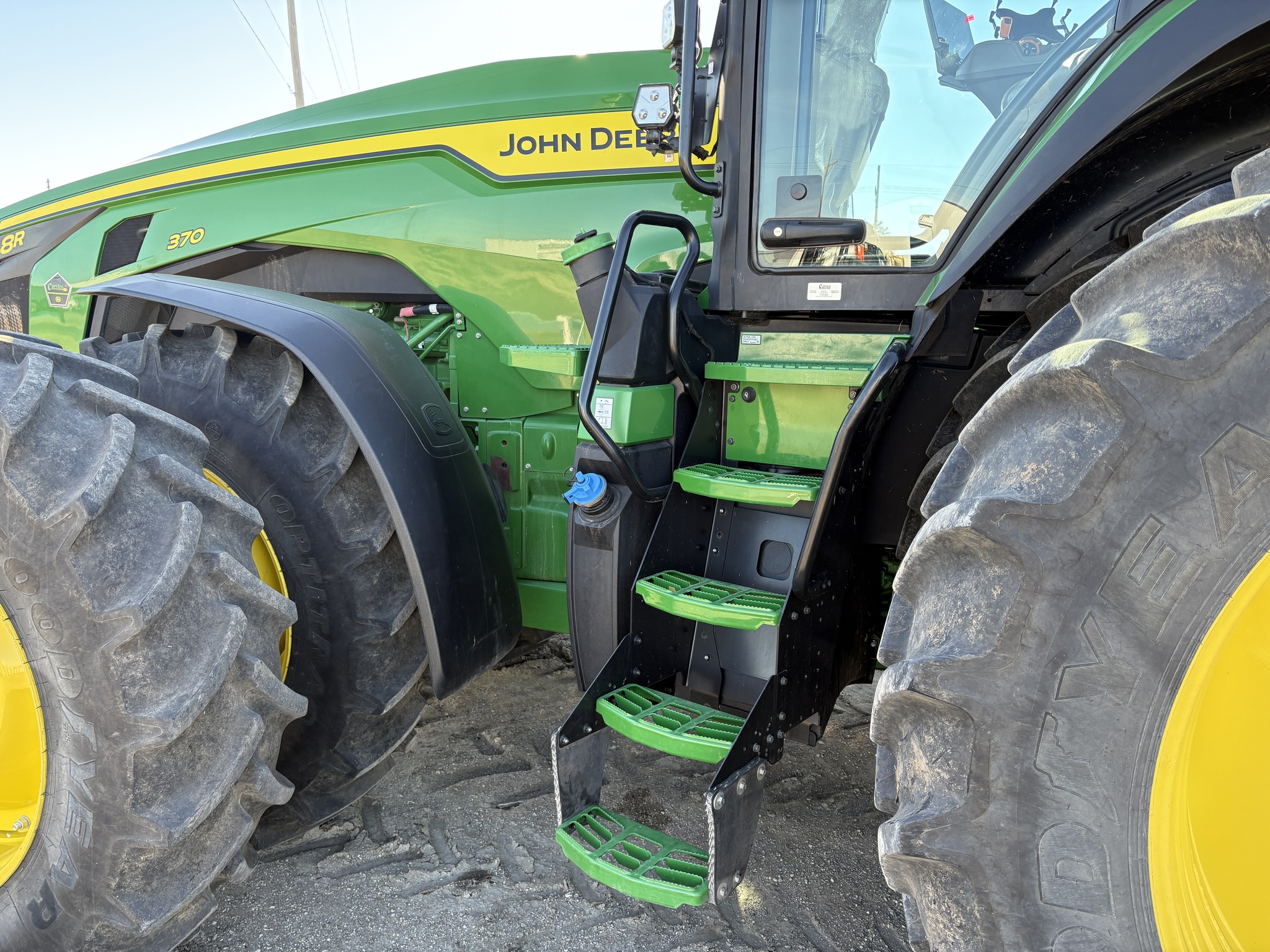 2023 John Deere 8R 370 Image 9
