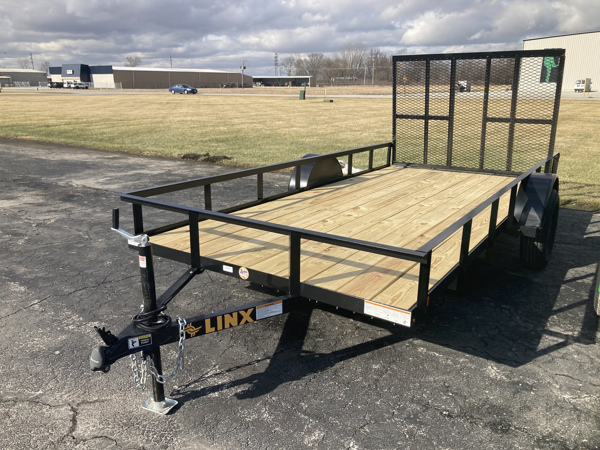 2025 Linx UT357714T 14' DECK Image 3