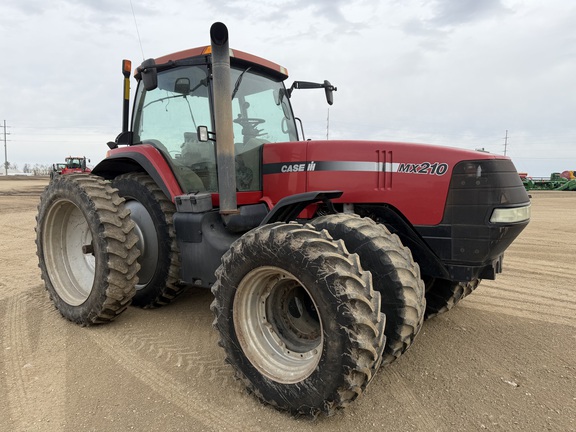  Case IH MX210