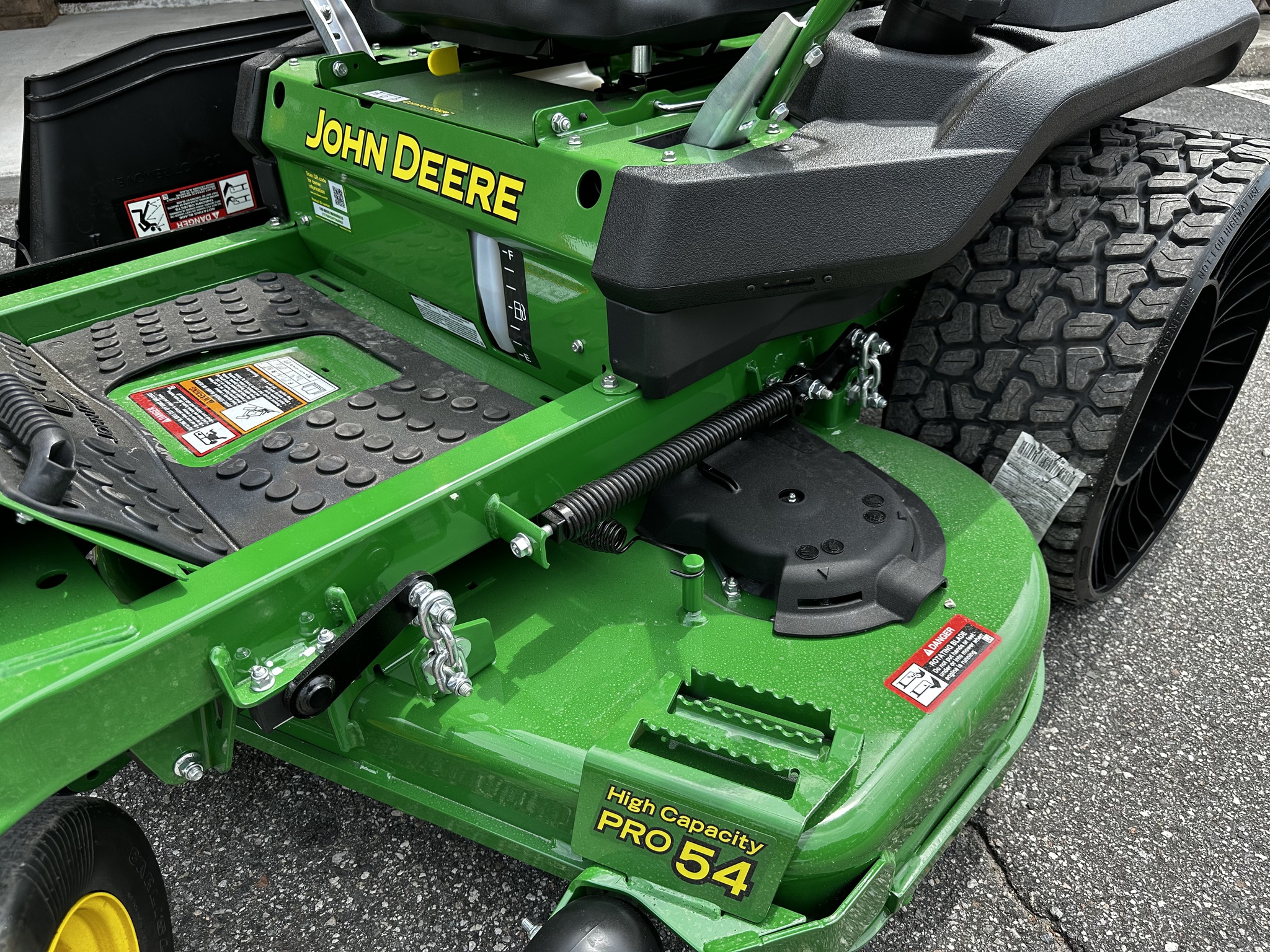 2025 John Deere Z760R Image 7