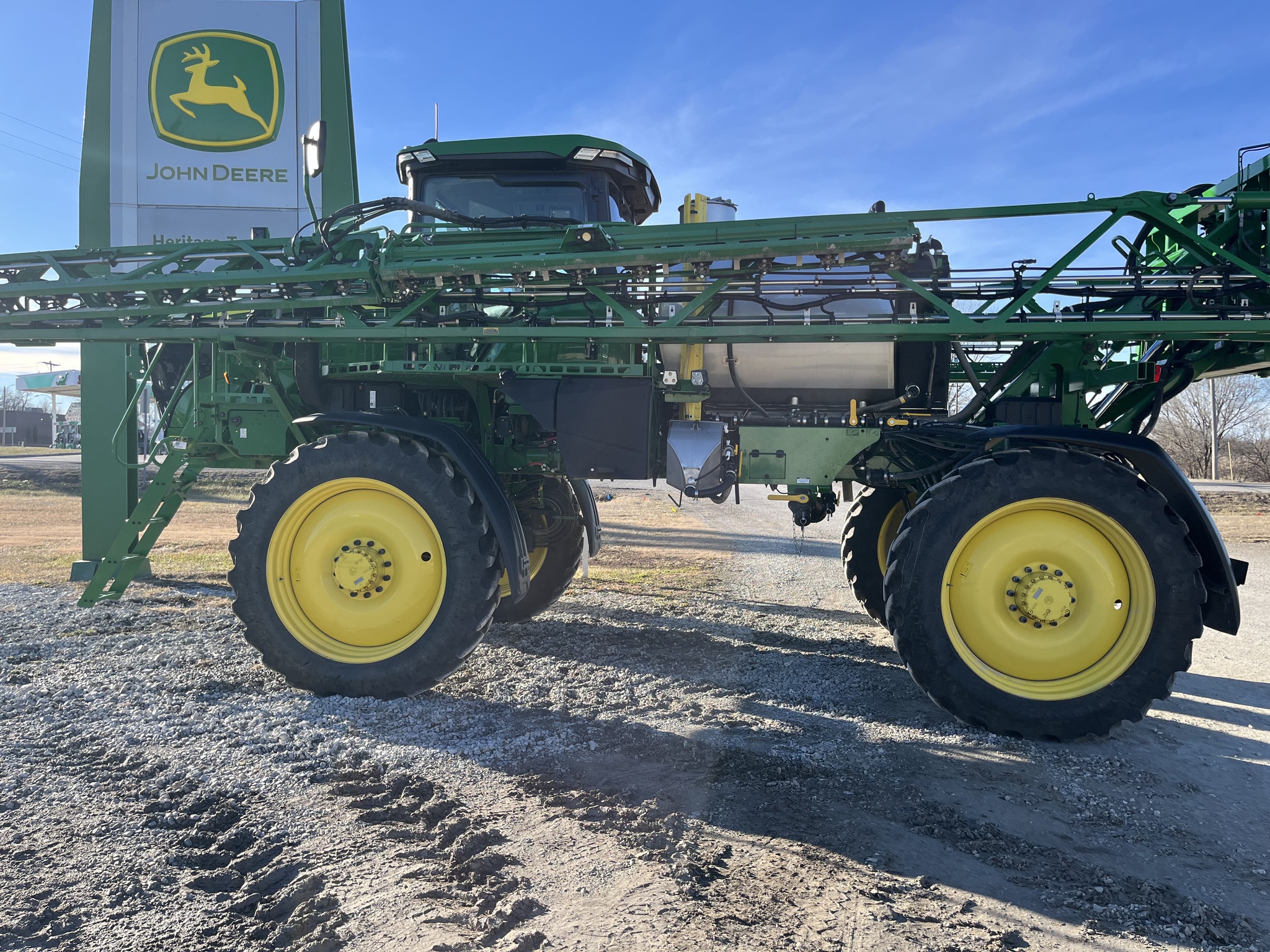  2024 John Deere 410R at Heritage Tractor in Seneca, KS